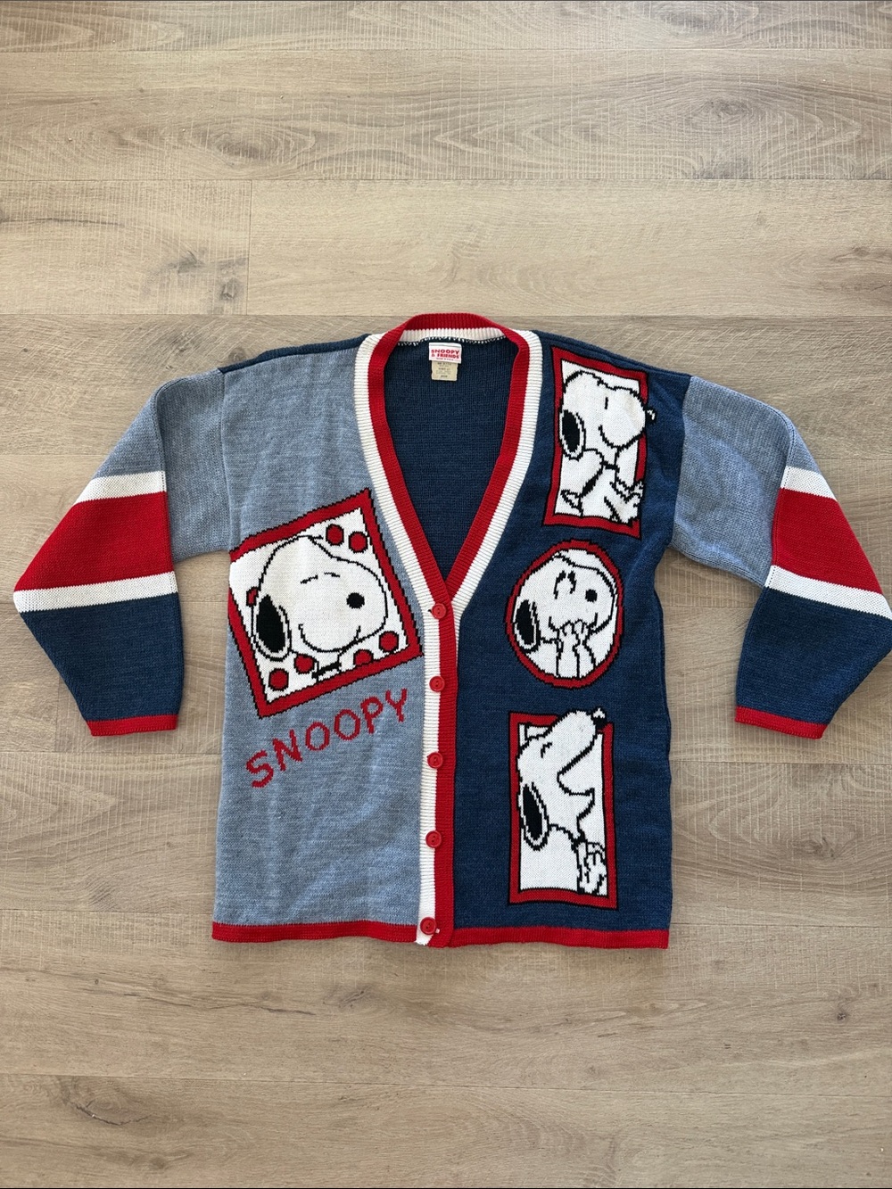 Vintage Snoopy Knit Cardigan Sweater size medium. Like new!